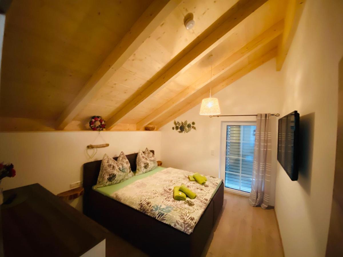 Apartments Edelweiss & Enzian - Gaestehaus Zum Fuchs แฮร์มากอร์ ภายนอก รูปภาพ