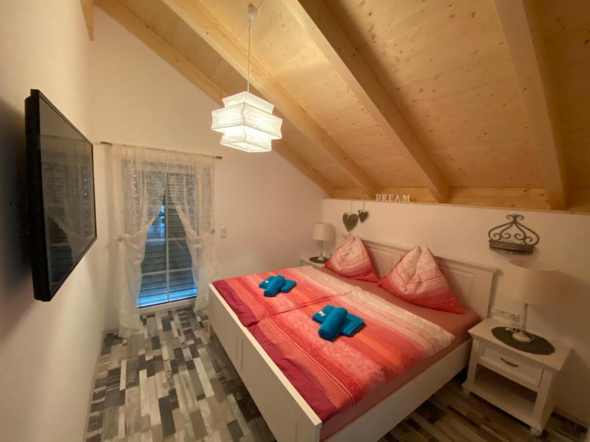 Apartments Edelweiss & Enzian - Gaestehaus Zum Fuchs แฮร์มากอร์ ภายนอก รูปภาพ