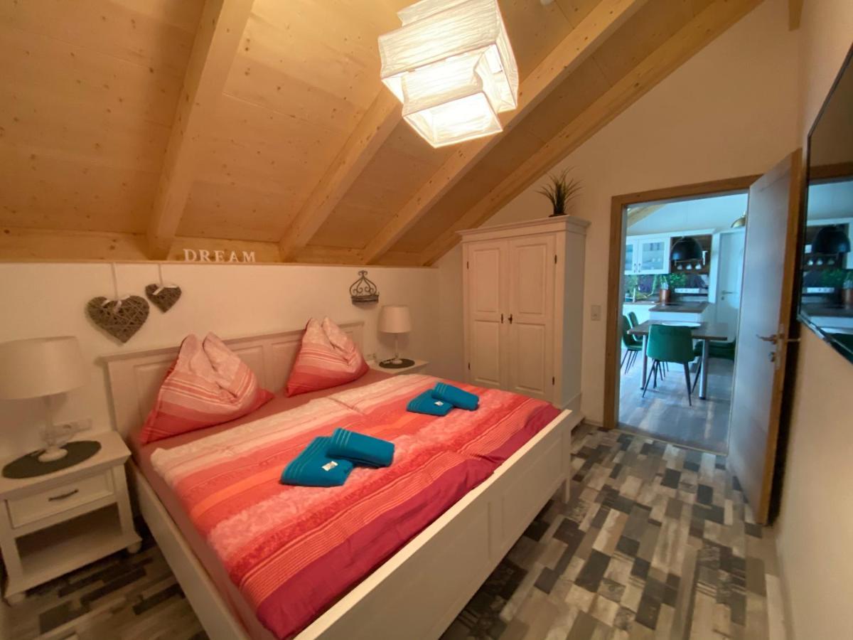 Apartments Edelweiss & Enzian - Gaestehaus Zum Fuchs แฮร์มากอร์ ภายนอก รูปภาพ