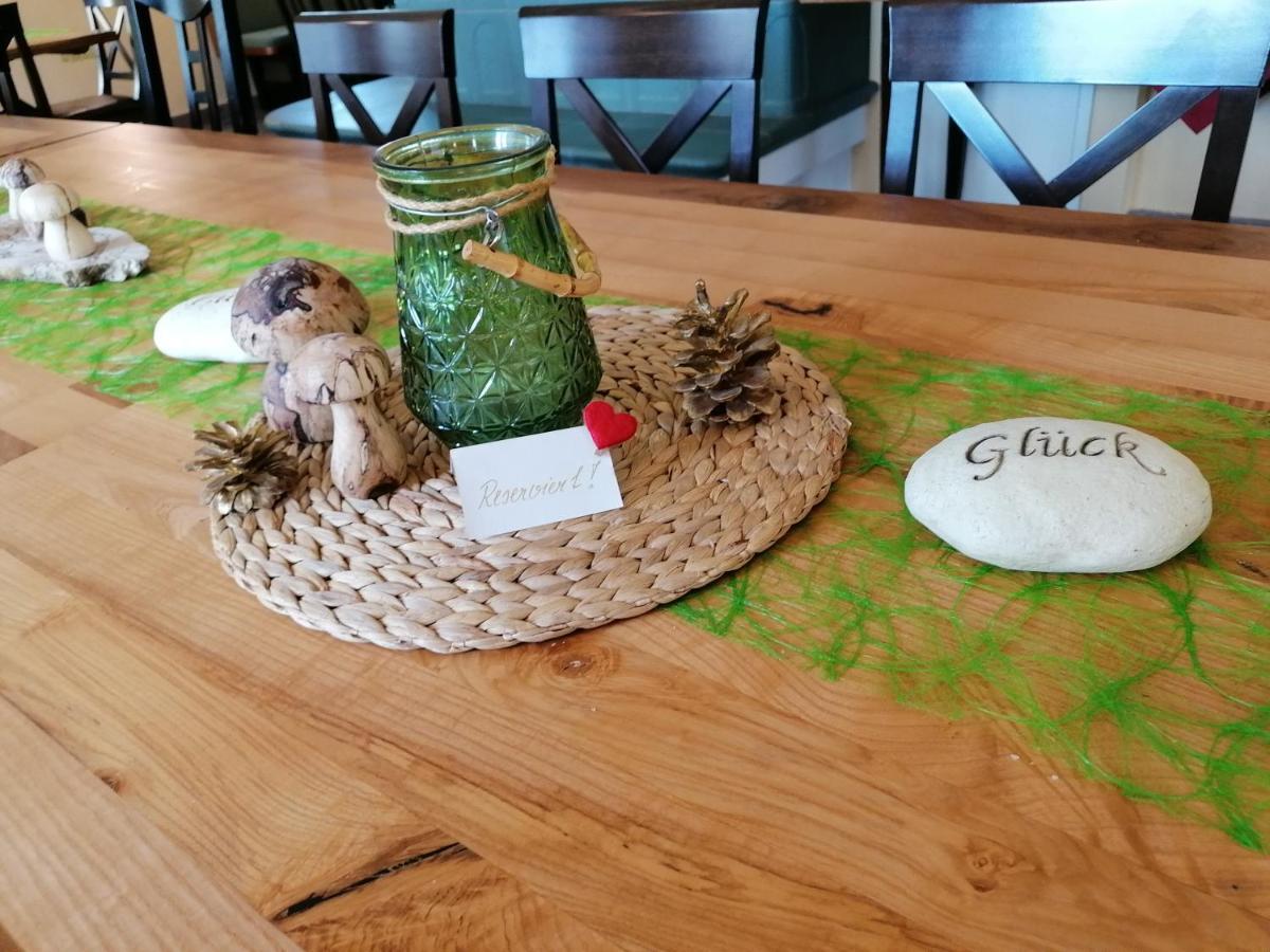 Apartments Edelweiss & Enzian - Gaestehaus Zum Fuchs แฮร์มากอร์ ภายนอก รูปภาพ